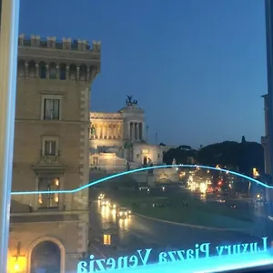 Konukevi Piazza Venezia Luxury 
